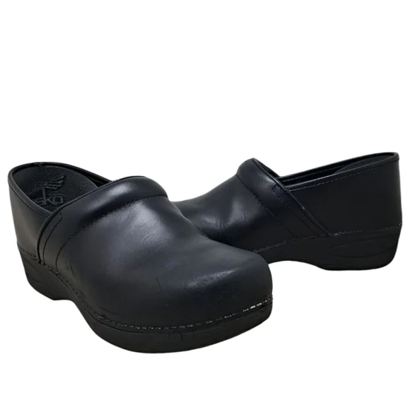 Dansko Black Professional Slip-On Clogs Size 40 Wide EU - Picture 16 of 16